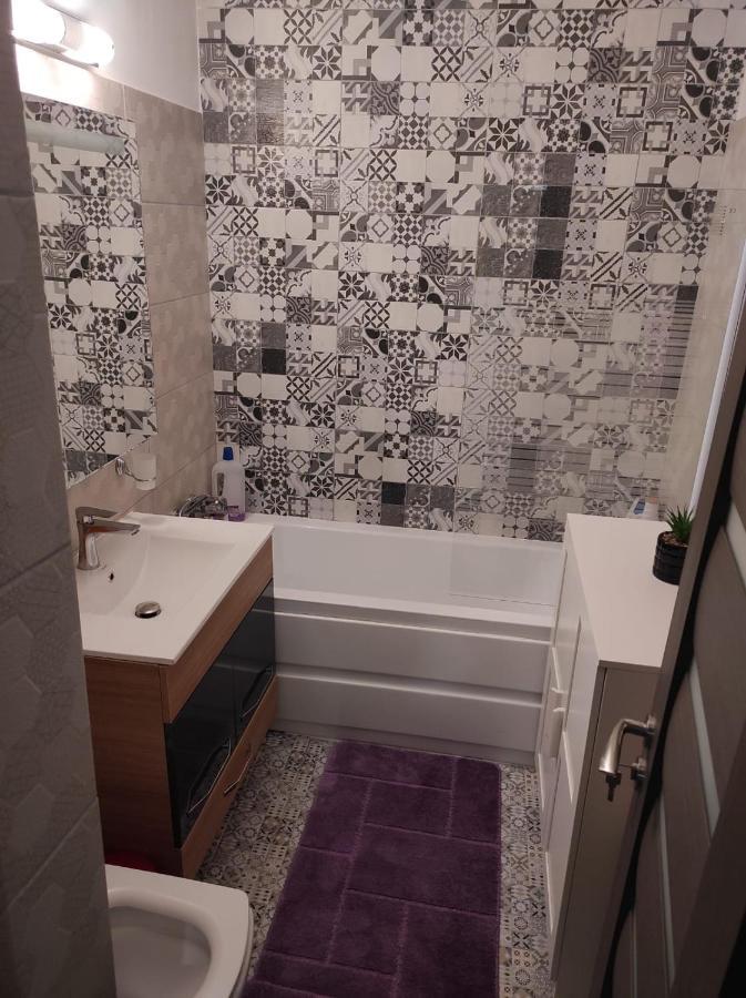 Private Room Near 3 Min Metrou Crangasi, 40 M2 Bucureşti Eksteriør bilde